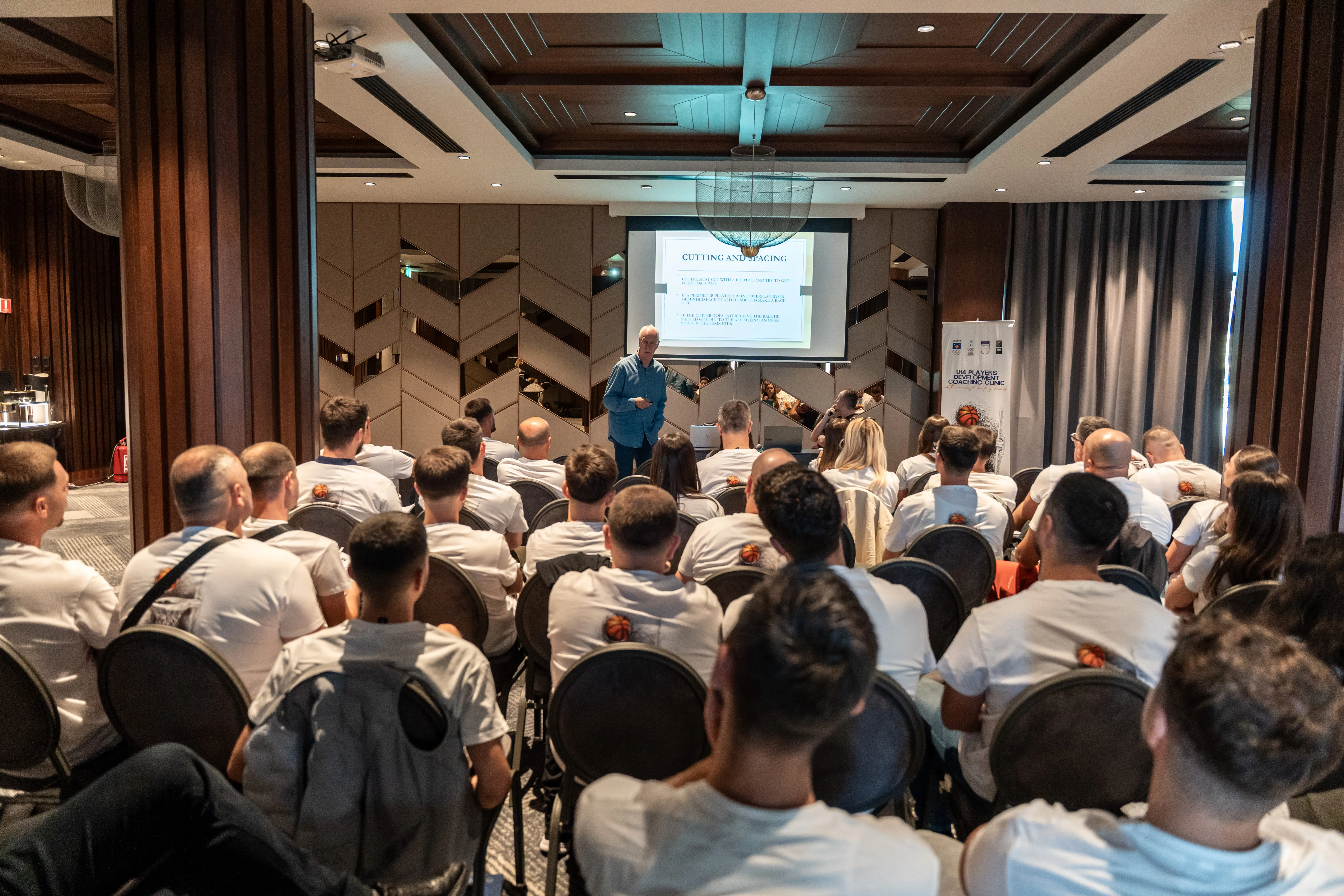 Seminari për Trajnerët e Basketbollit për Grupmoshat e reja - Dita 1